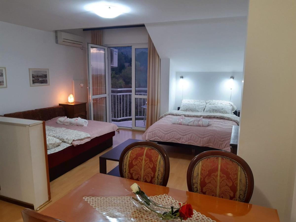 Sky Apartman 소코 반자 외부 사진