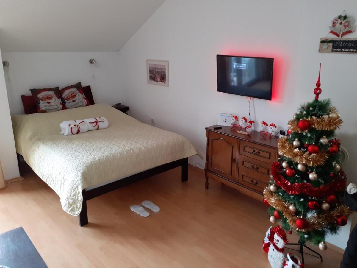 Sky Apartman 소코 반자 외부 사진